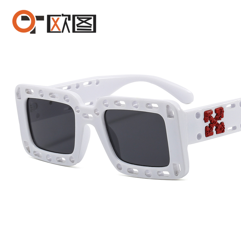 2022夏季新品太阳镜方框镂空设计走秀男女眼镜ins网红墨镜T22053