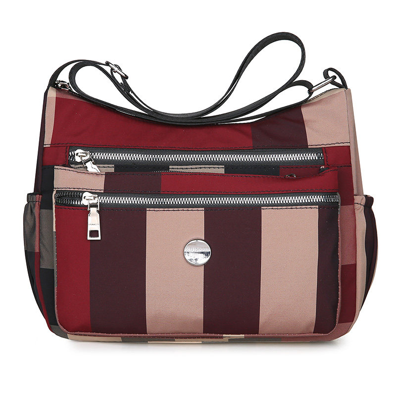 斜挎包女轻便防水尼龙包单肩包女中老年多隔层斜背包大容量妈妈包,箱包皮具/热销女包/男包,通用款女包,淘宝优惠券,粉丝福利购,淘宝优惠卷