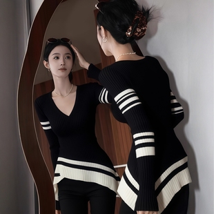 黑色v领不规则下摆修身收腰针织衫毛衣女秋冬巨好看的上衣不撞款