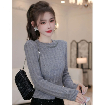 时尚设计感圆领重工钉钻毛衣
