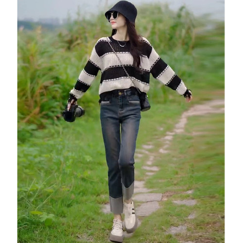 撞色条纹针织衫百搭减龄