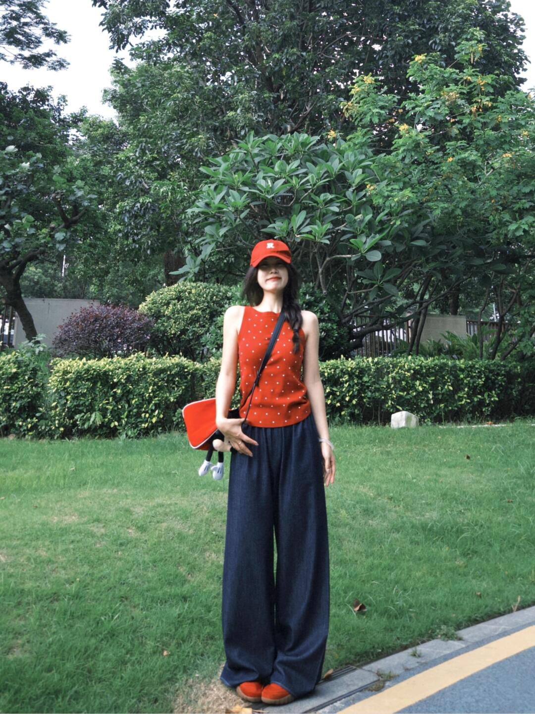 红色波点针织背心女夏外穿法式别致绝美吊带内搭设计感甜辣小上衣,女装/女士精品,背心吊带,淘宝优惠券,粉丝福利购,淘宝优惠卷