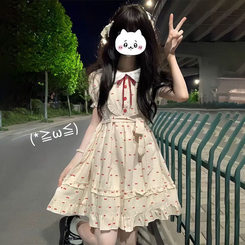 软妹萝莉风甜梅碎花连衣