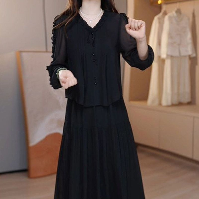 轻奢减龄纯色设计感连衣裙2025春季新款假两件时尚洋气显瘦礼服裙