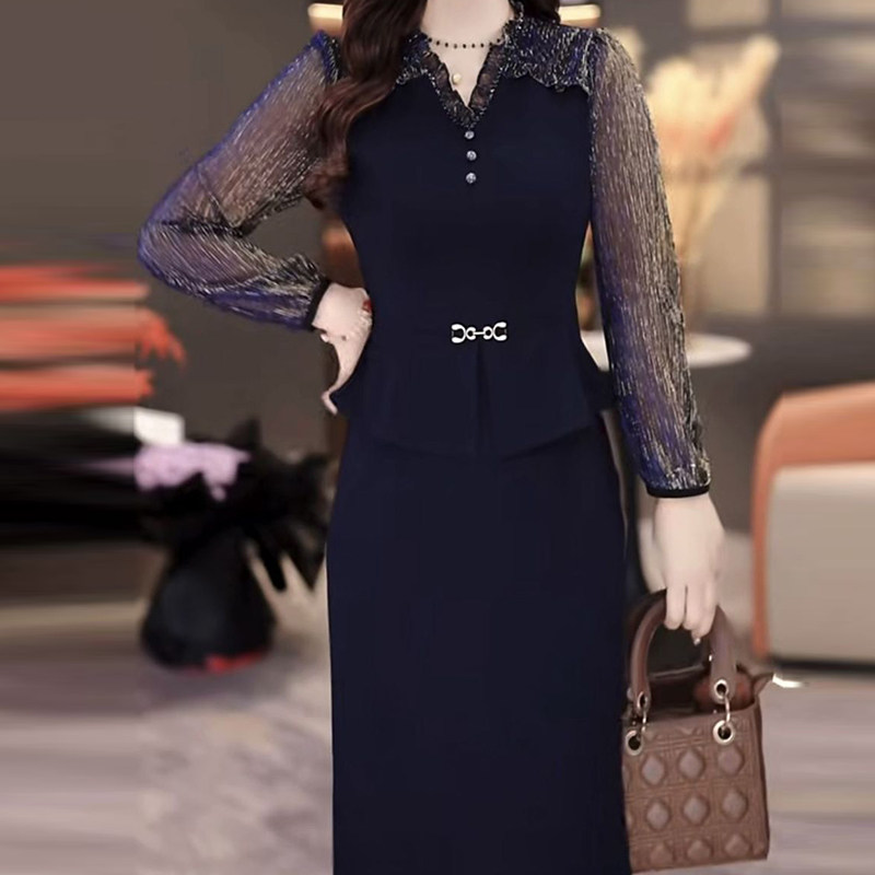 轻奢优雅假两件连衣裙2026春季新款女长袖V领收腰修身显瘦气质裙