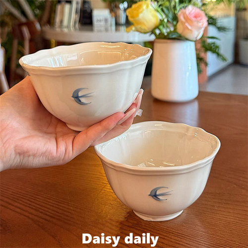 日式复古手绘燕子浮雕米饭碗釉下彩家用陶瓷餐具4.5寸饭碗甜品碗
