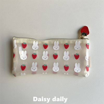 可爱草莓兔子pvc果冻包化妆收纳包 文具笔袋零钱卡包随身便携