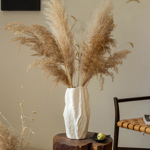 干花花瓶插花陶瓷高级感现代艺术风格抽象雕塑极简主义侘寂风花瓶