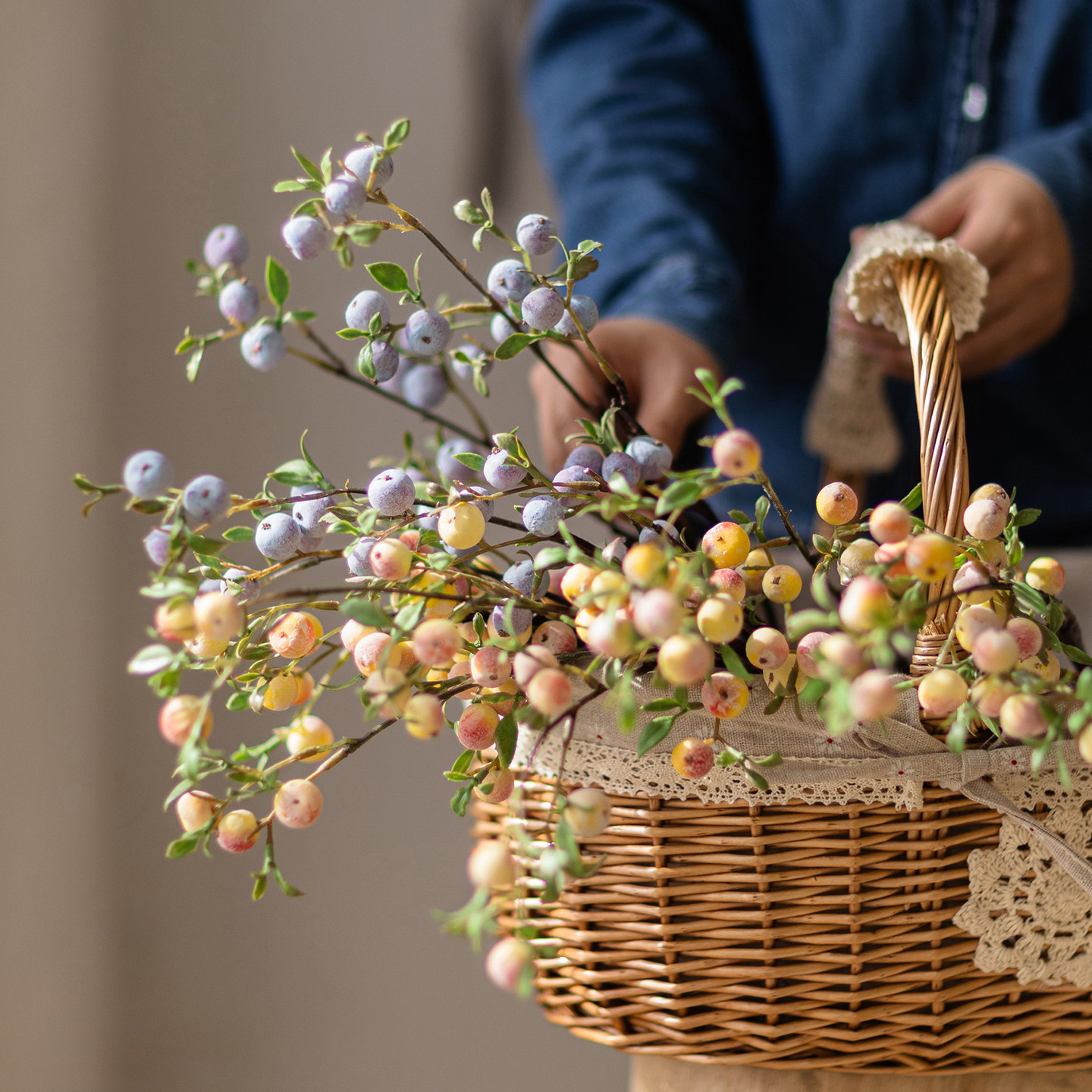 仿真花蓝莓果枝条桌面装饰摆件复古北欧客厅餐桌装饰干枝干花假花