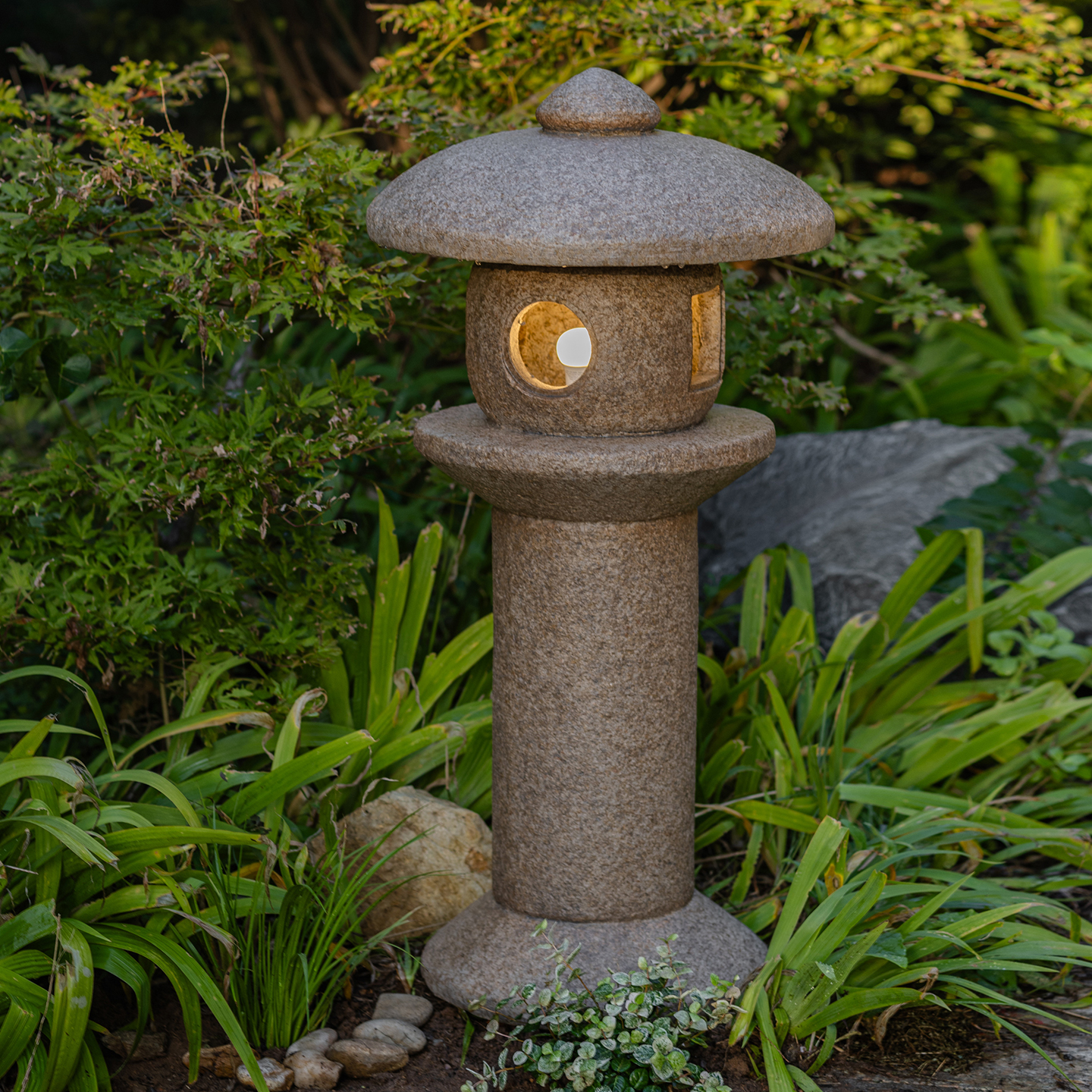 户外庭院太阳能灯装饰造景摆件复古园林景观院子地灯日式仿石灯