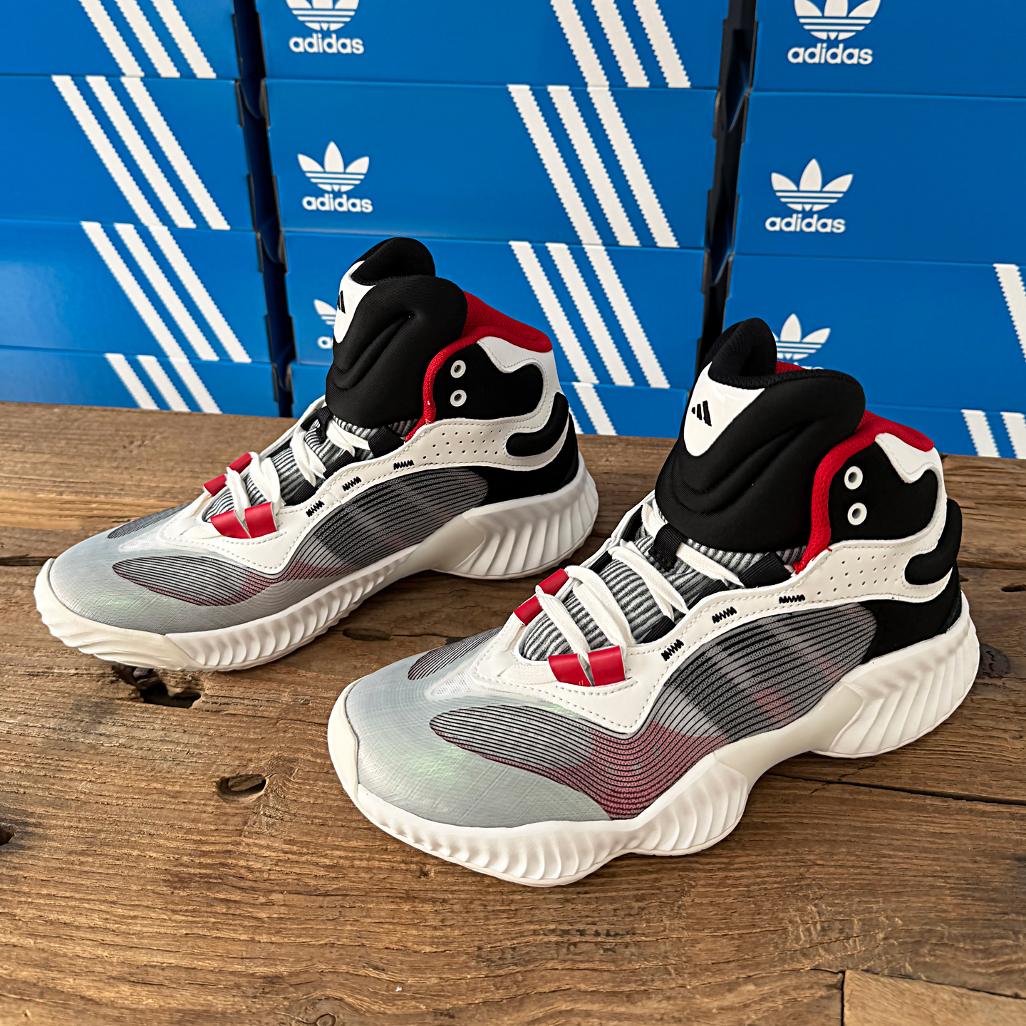 阿迪达斯Proventilate篮球鞋