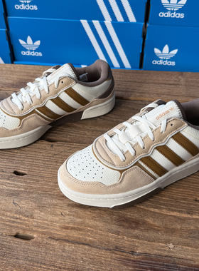 Adidas阿迪达斯 Courtic 男女款防滑耐磨反毛皮休闲板鞋JS3035