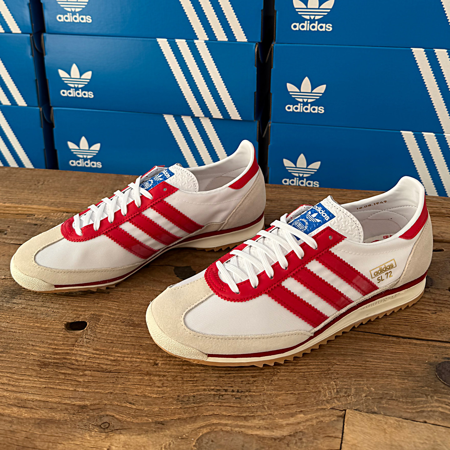 Adidas阿迪达斯 HelloKitty 男女款防滑耐磨休闲百搭板鞋 JP5277