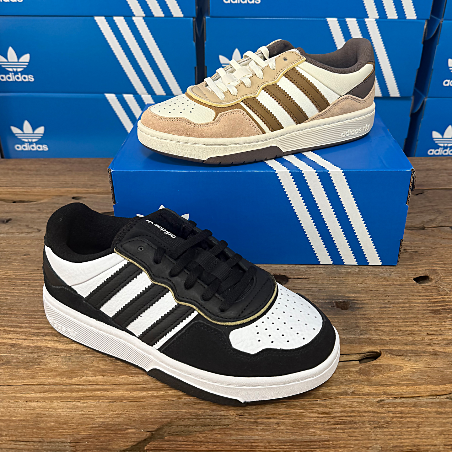 Adidas阿迪达斯Courtic板鞋