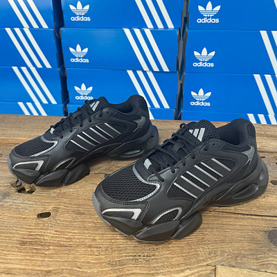 Adidas防滑耐磨休闲透气运动鞋