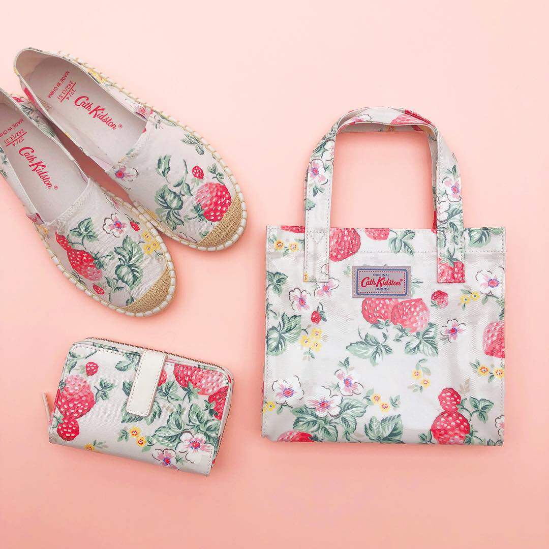 【国内现货】cath kidston 草莓春夏季低帮凉鞋帆布鞋渔夫鞋女