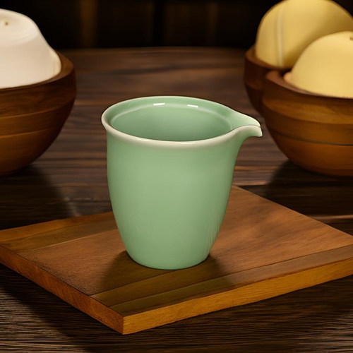 流转千年青瓷无柄公道杯茶海