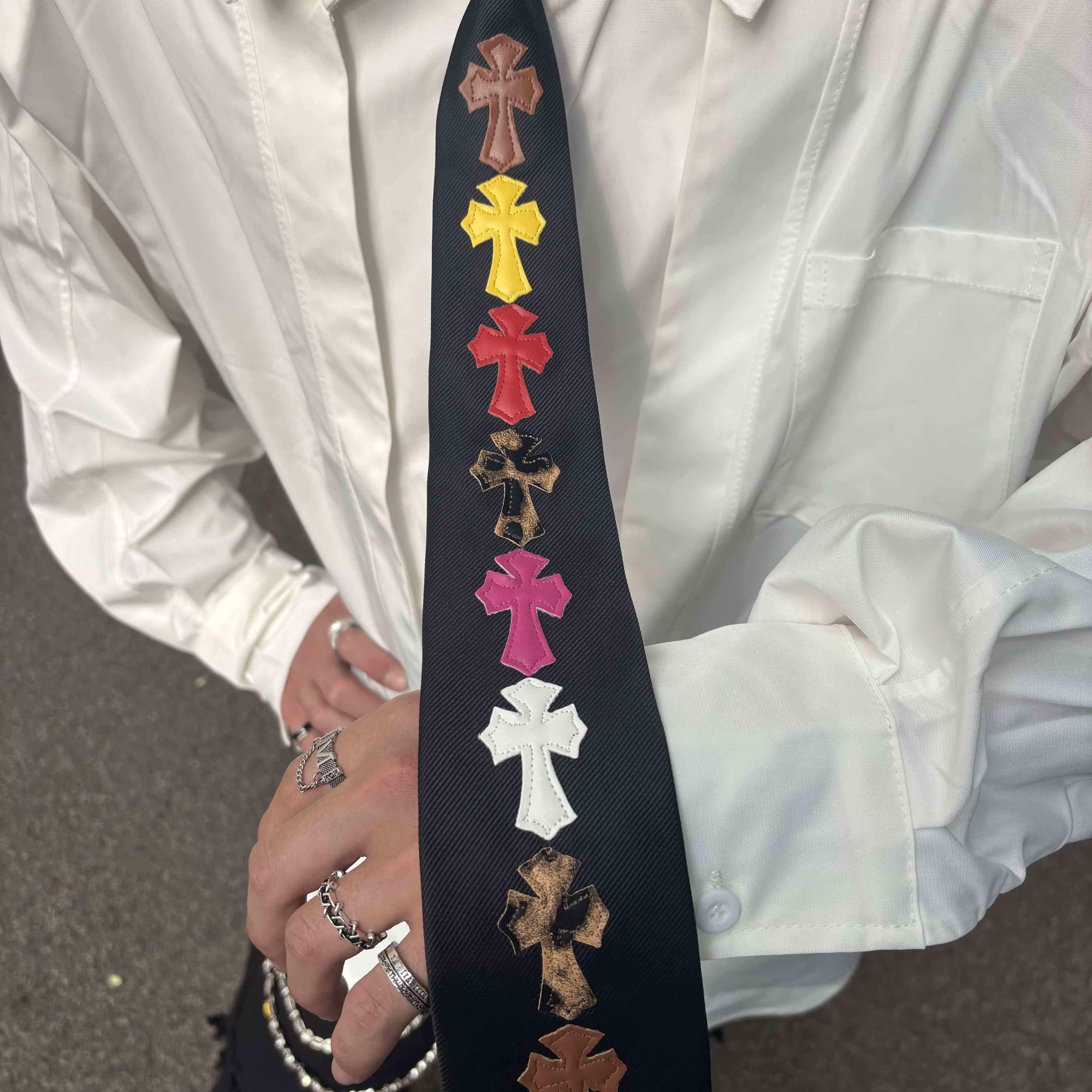 Papr原创彩色十字架藤蔓领带小众设计感滚轮镂空个性男女同款领带