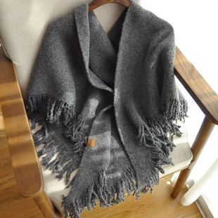 深灰色羊绒披肩外搭女2025年新款三角围巾旗袍披肩秋冬季保暖高级