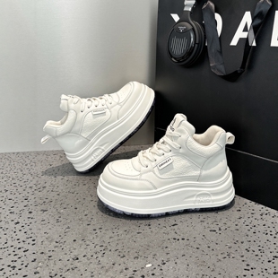 欧洲站高帮加绒小白鞋女2026新款百搭秋冬季二棉厚底增高休闲板鞋