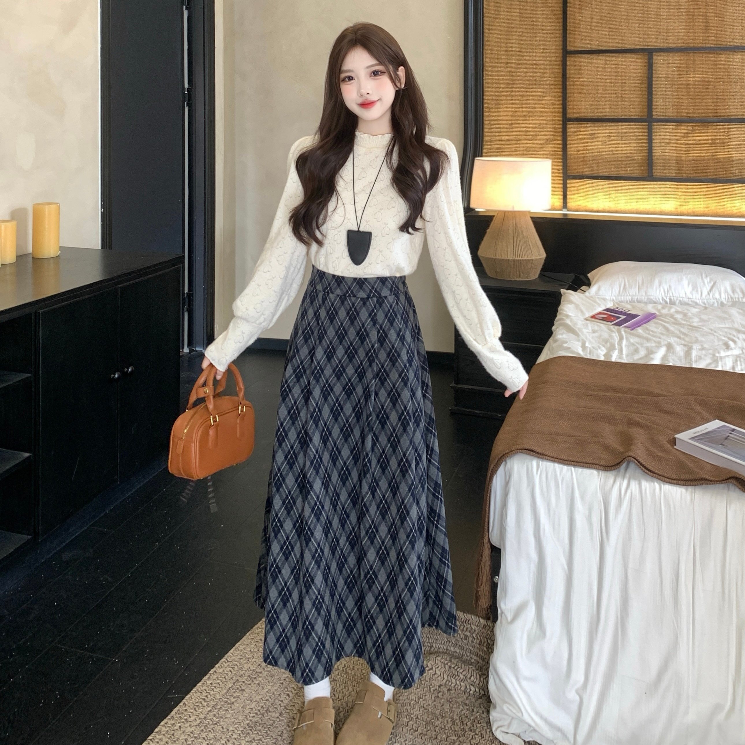 大码女装秋冬韩版蕾丝上衣搭配格纹磨毛半身裙学院风两件套