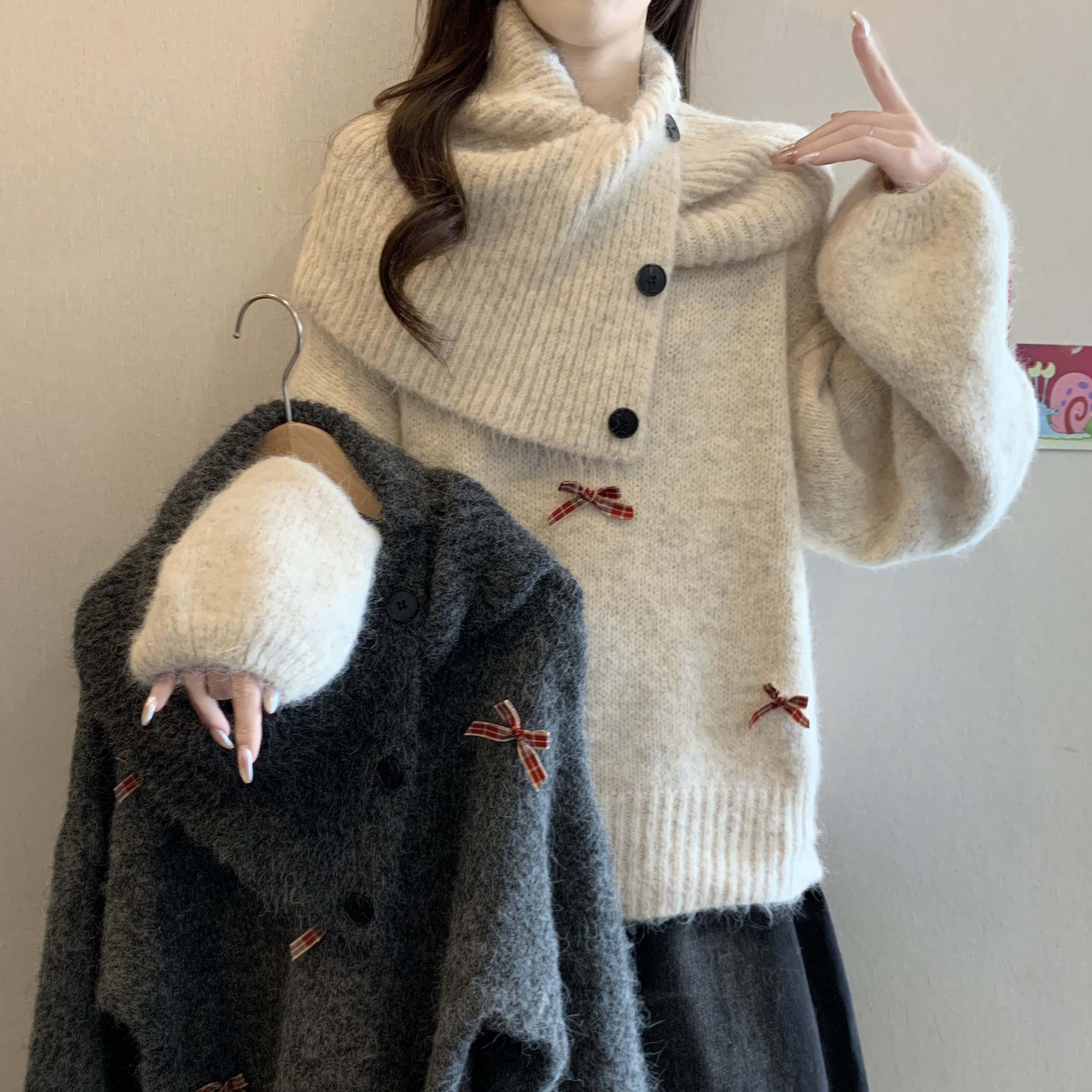 带围巾高领针织打底衫毛衣女内搭秋冬2025大码胖mm立体蝴蝶结上衣