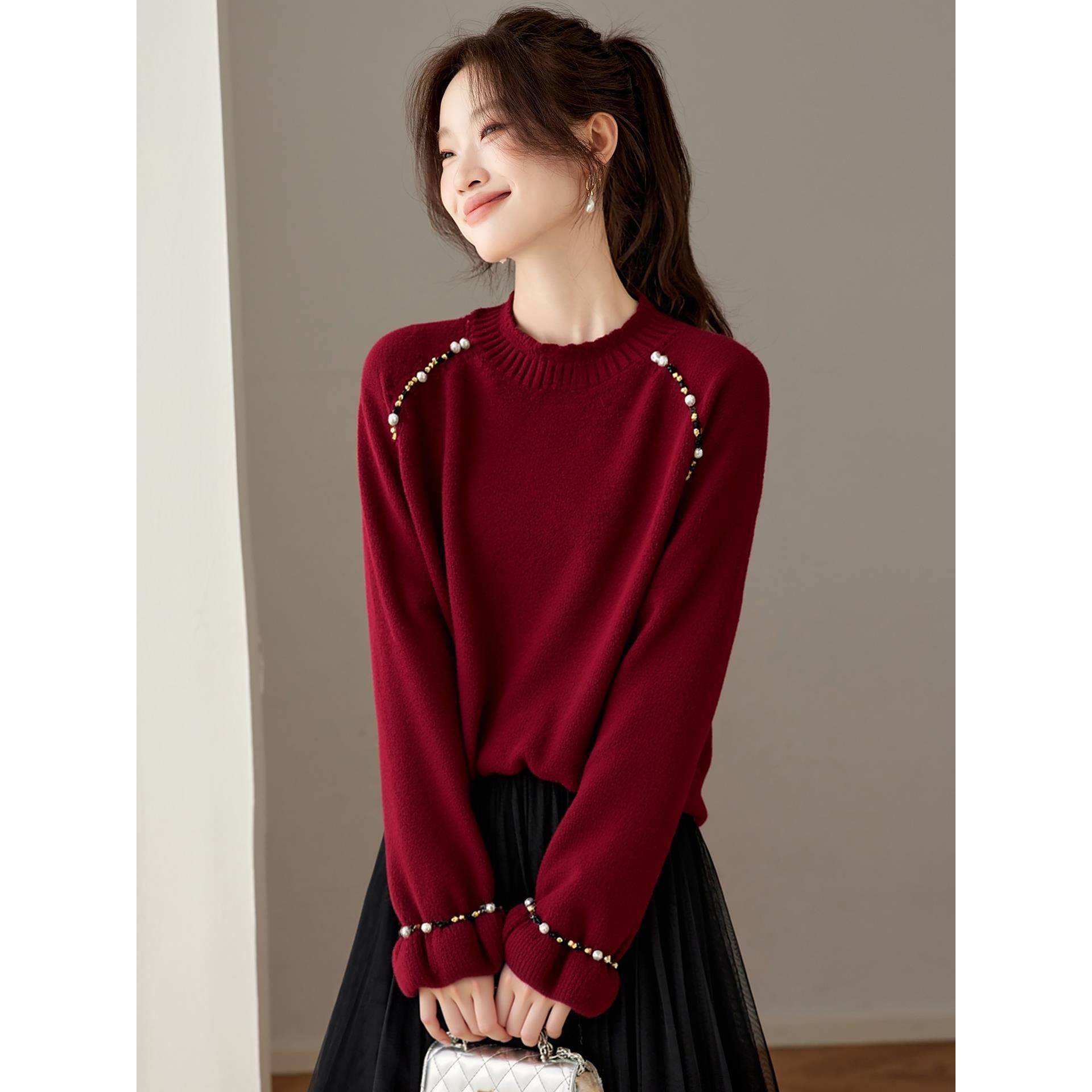 高级慵懒风灰色钉珠毛衣女秋冬2025新款松弛感宽松加厚内搭针织衫