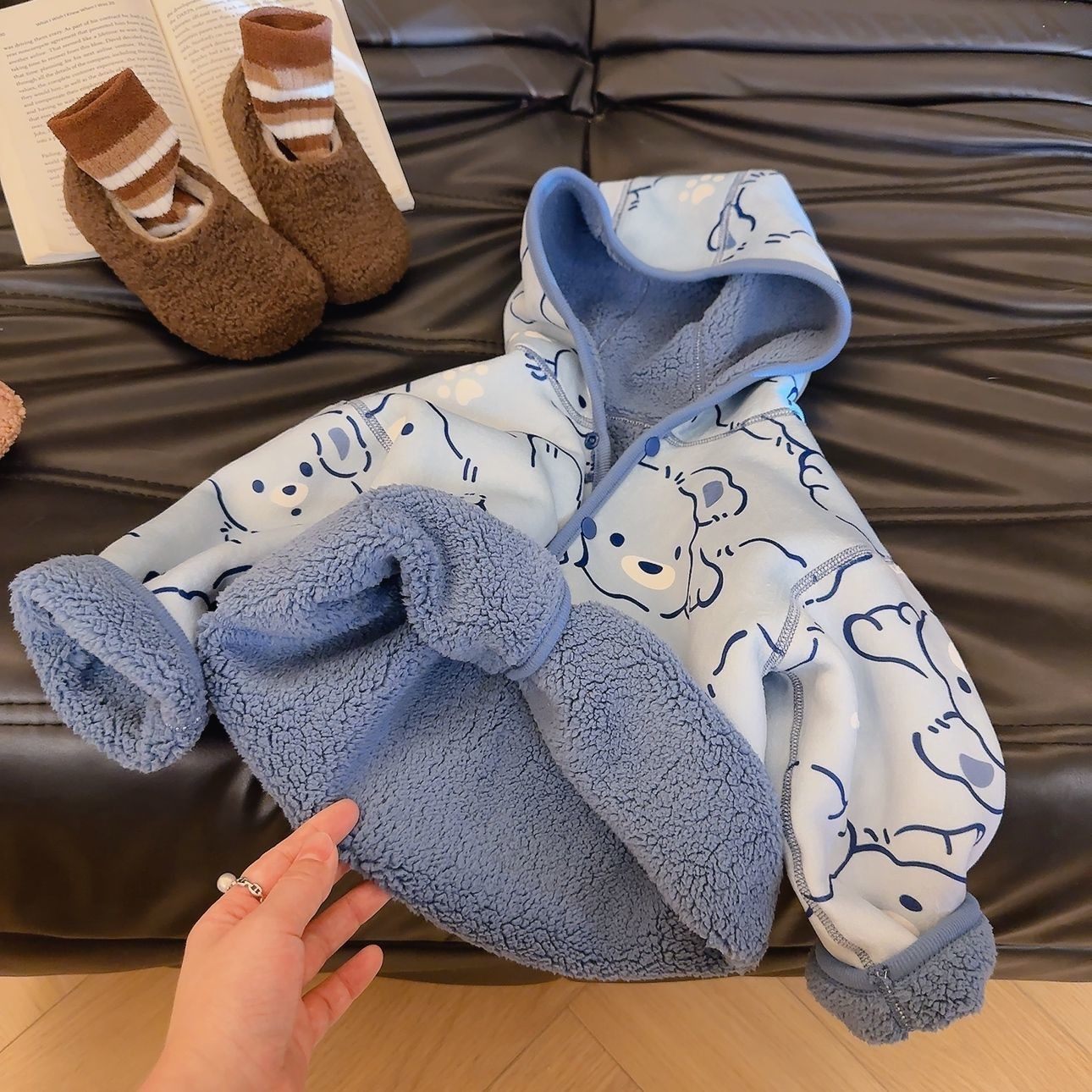 儿童外套男女童秋冬卡通双面穿连帽上衣宝宝加绒加厚保暖开衫外穿