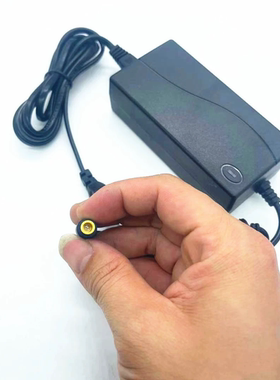 三星彩色液晶显示器DC14V3.21A充电器型号S32E511C电源线适配器