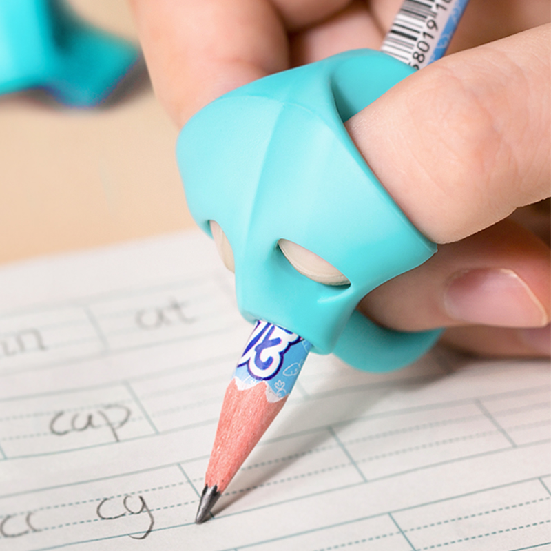 Trẻ em tổ chức một học sinh bút hiệu chỉnh thiết bị bút chì giữ một cây bút để viết mẫu giáo trẻ em thiết bị chỉnh độ bám tư thế mới bắt đầu bi bút gel bút Corrector bút dành cho trẻ em của tổ chức một bút với một cây bút