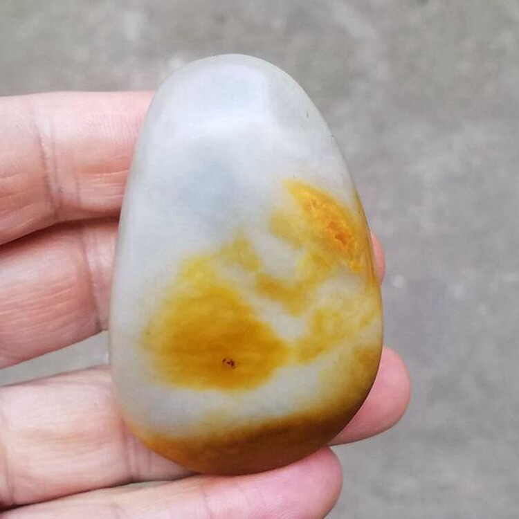 细肉和田玉原石毛料真皮籽料玉石手把件重119克73*45*22MM送证书