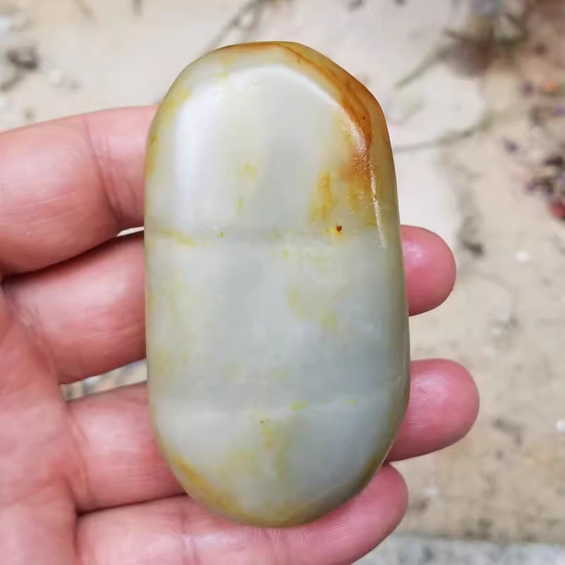 寻顾和田玉原石籽料可打孔送绳子