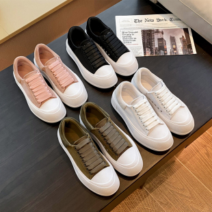 休闲风厚底板鞋 百搭帆布女鞋 女2026新款 增高时尚 潮 系带小白鞋 韩版