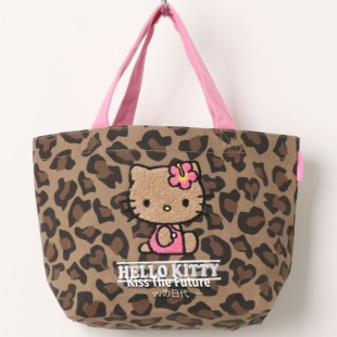 日本Sanrio/三丽鸥刺绣HelloKitty猫水桶包斜挎帆布单肩通勤包