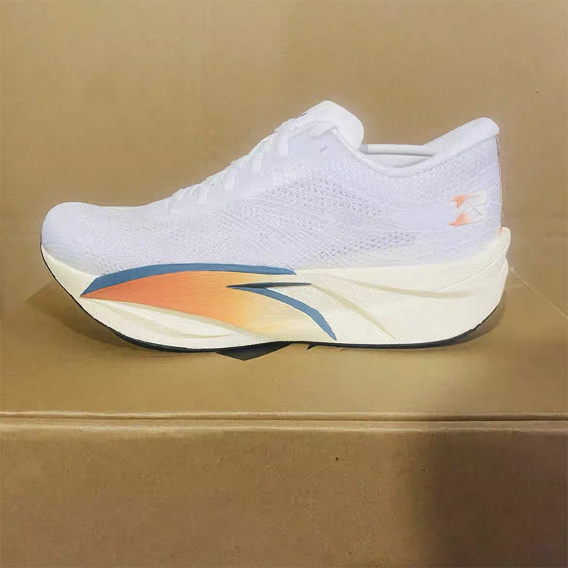 安踏C2026代防滑耐磨运动休闲鞋