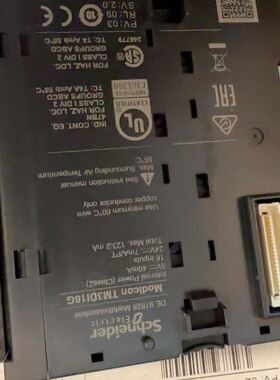 TM3DI16G 少一个端子。