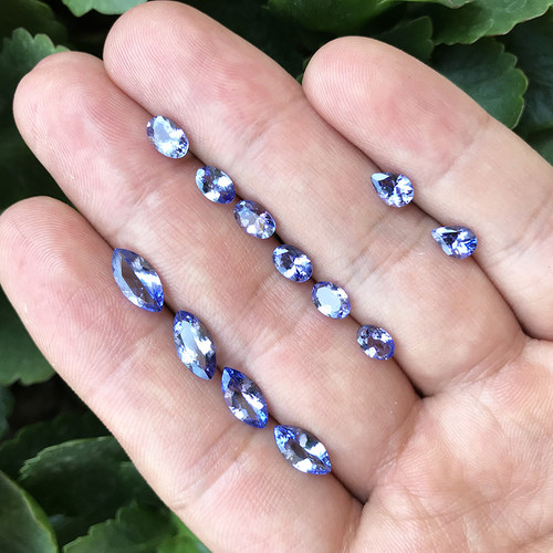 天然坦桑石裸石马眼形椭圆坦桑石戒指吊坠高性价比支持定制镶嵌