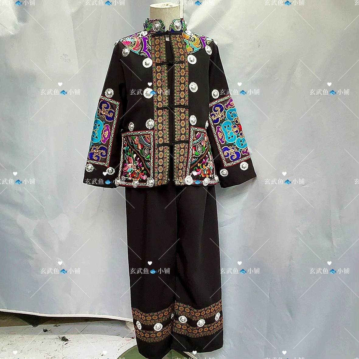 新款儿童苗族服装男童少数民族演出服壮族彝族土家族舞蹈表演服饰