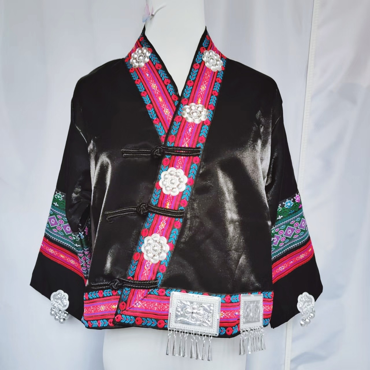 新款苗族服装刺绣外套少数民族旅拍摄影演出服舞台服上衣外套