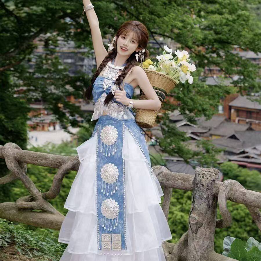 苗疆少女服装云南服饰扎染白色纱裙套装摄影少数民族旅拍写真舞蹈