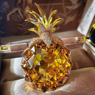 高檔女士品牌菠蘿胸針高顏值個性 靈心珠寶 胸花飾品一手