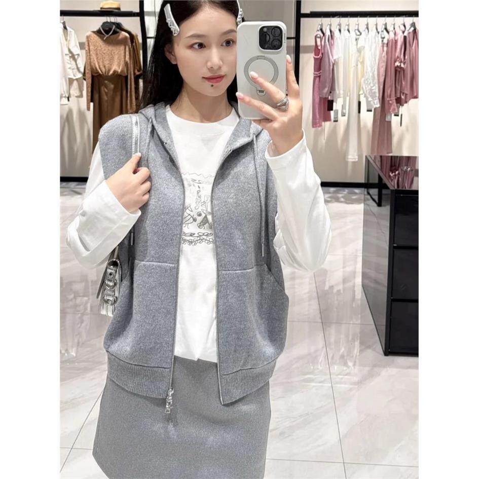 阿玛家休闲连帽针织马甲