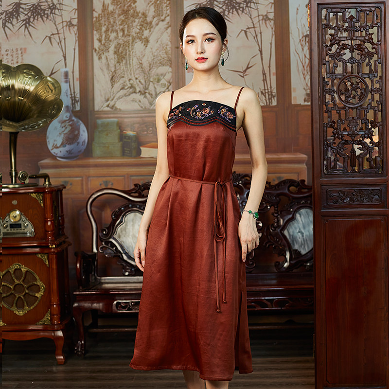 华族经典香云纱红云纱桑蚕丝重工刺绣背心吊带中长款百搭款