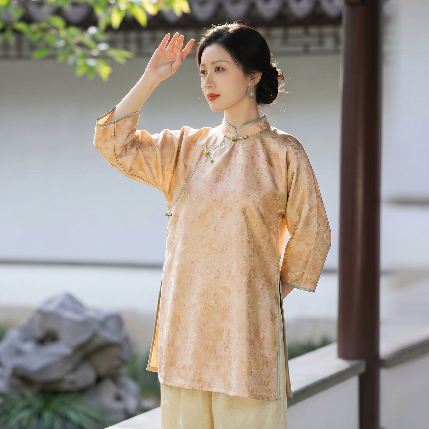 华族经典太太服桑蚕丝减龄清新花罗中长款国风新中式宽松盘扣唐装