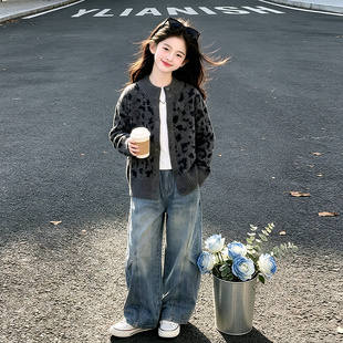 女童针织衫外套毛衣韩系秋冬装2026年新款学生女孩加绒加厚牛仔裤