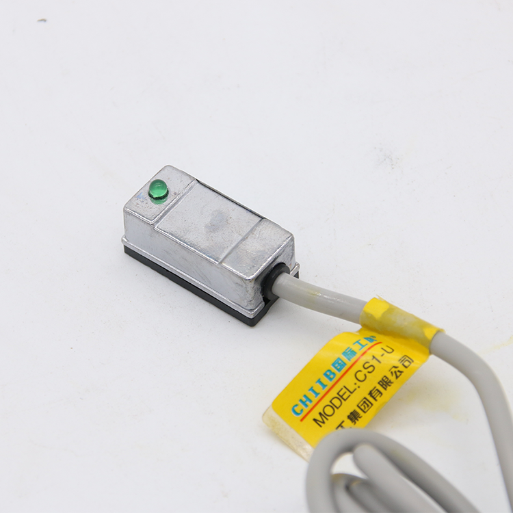 中国沪工两线常开气缸控制配件