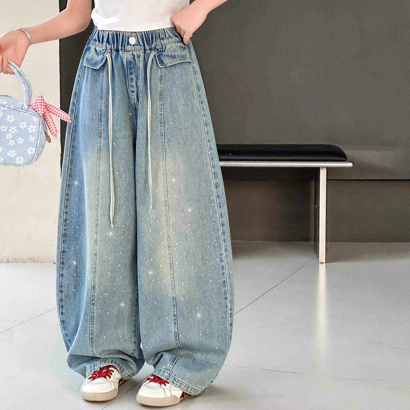 女童烫钻牛仔裤春装新款中大童图片