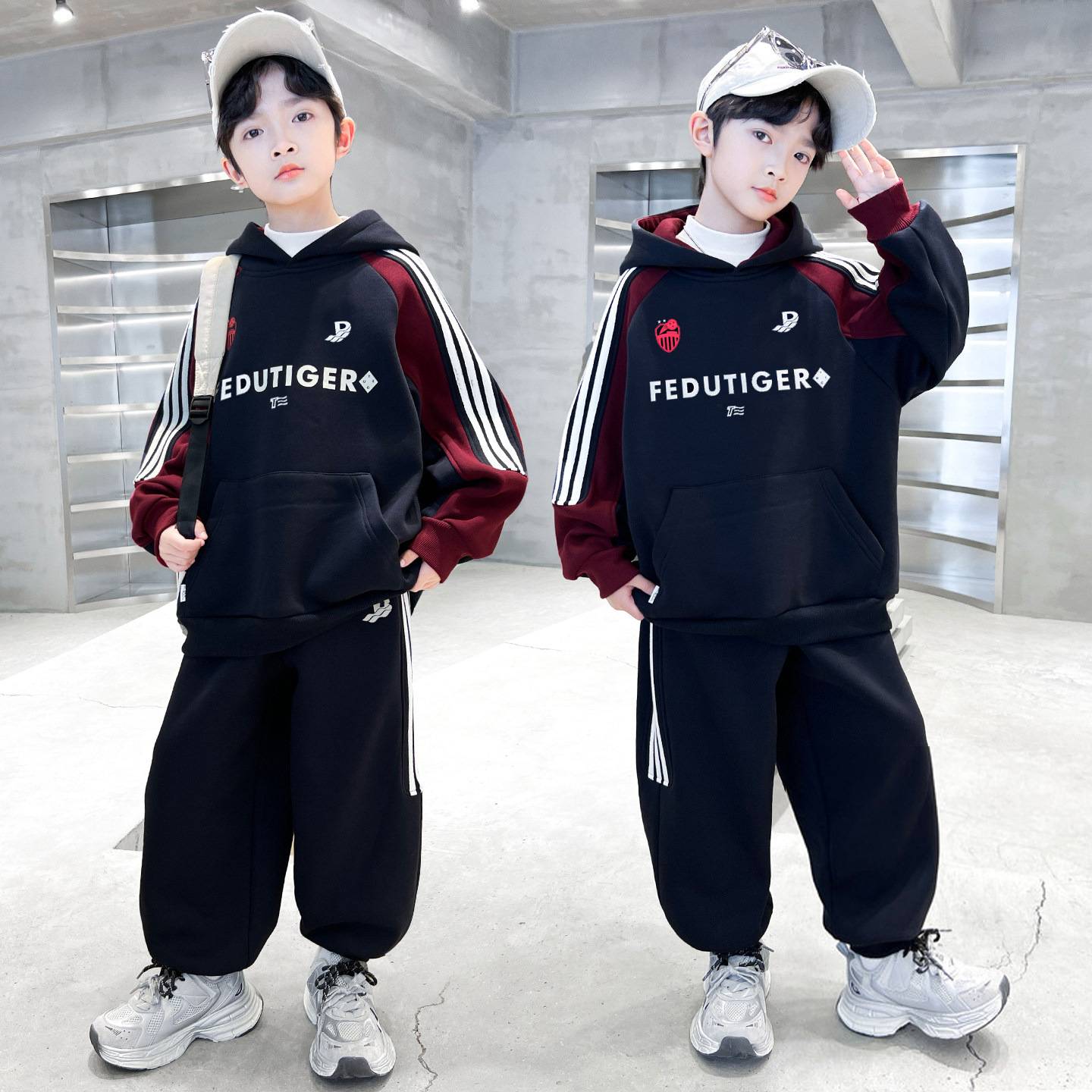 男童春秋韩系撞色连帽两件套2026