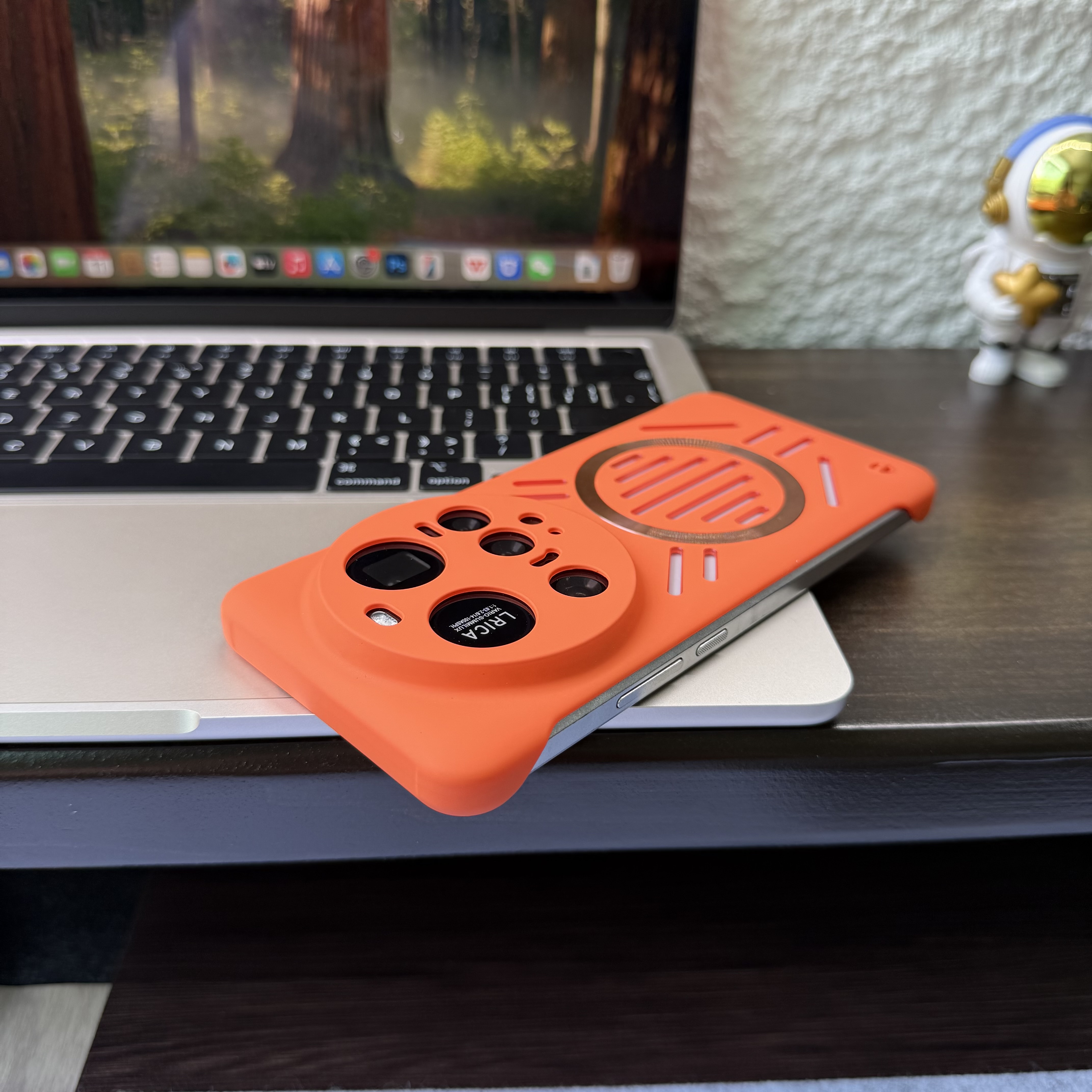 适用于小米15Ultr手机壳磨砂镂空