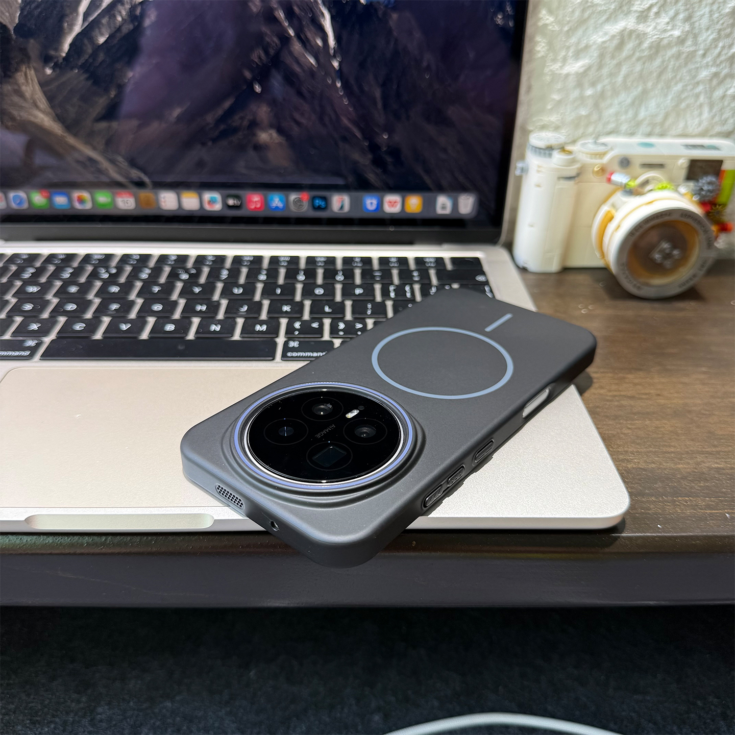 适用于荣耀magic8pro手机壳磨砂